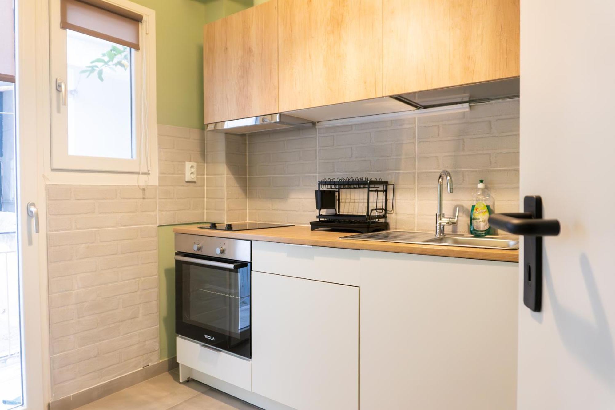50 Steps Metro Kato Patisia Renovated Athens Apt المظهر الخارجي الصورة