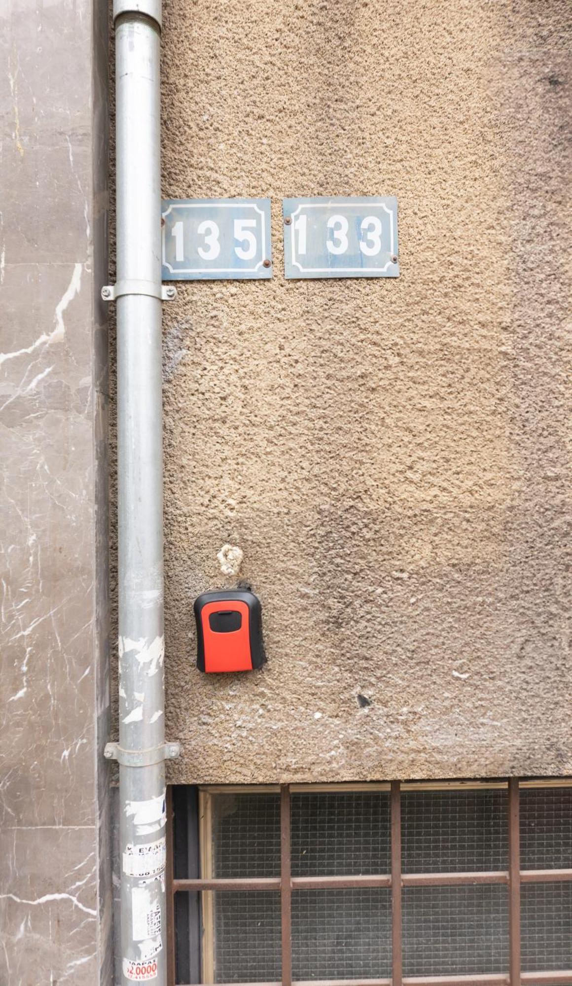 50 Steps Metro Kato Patisia Renovated Athens Apt المظهر الخارجي الصورة